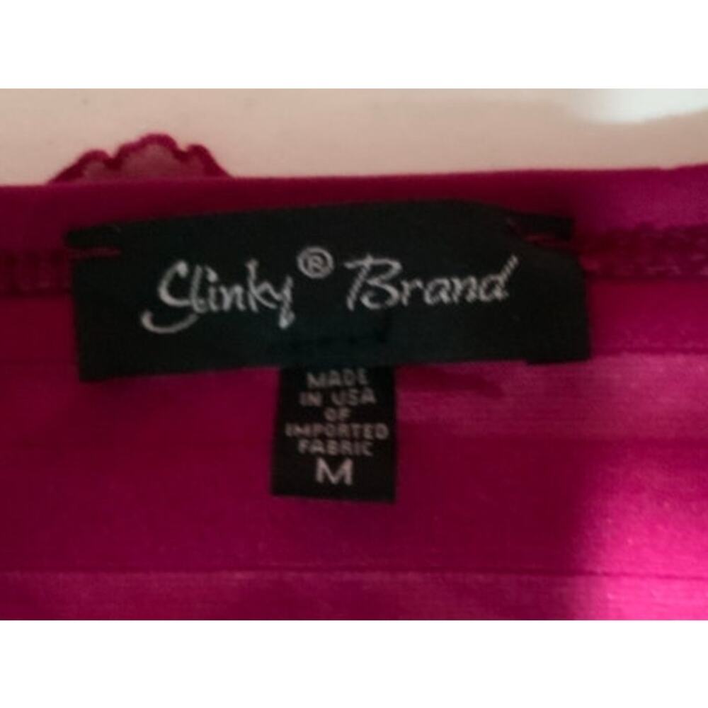 Medium Fuchsia Textured Ruffle Top - Picture 4 of 7